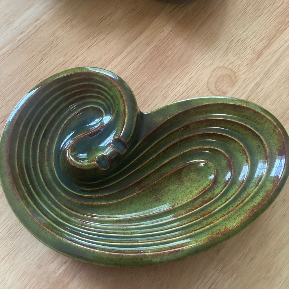 Vintage Green Ceramic Swirl Ashtrays - Picture 2 of 5